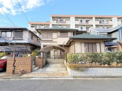 南東向きにつき陽当たり良好