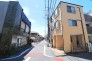 交通量少なめの前面道路です