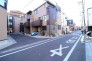 駅までの通りは主要生活道路として整備計画があります