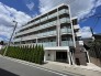 間口が大きくスタイリッシュな外観