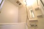 浴室は換気暖房乾燥機付きの新品に交換済み