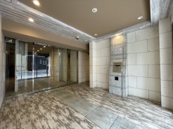 オートロック付きの防犯性の高いマンション